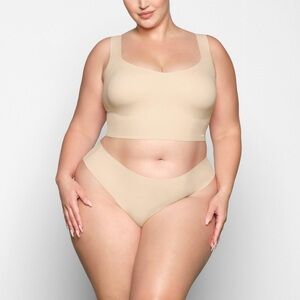 Skims naked plunge tank bra br-plg-1886 sand color size M
